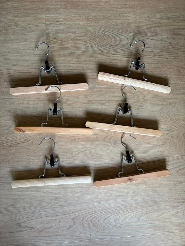6 stuks houten kledinghanger voor broek, Ophalen of Verzenden, Zo goed als nieuw, Hout, Volwassenen
