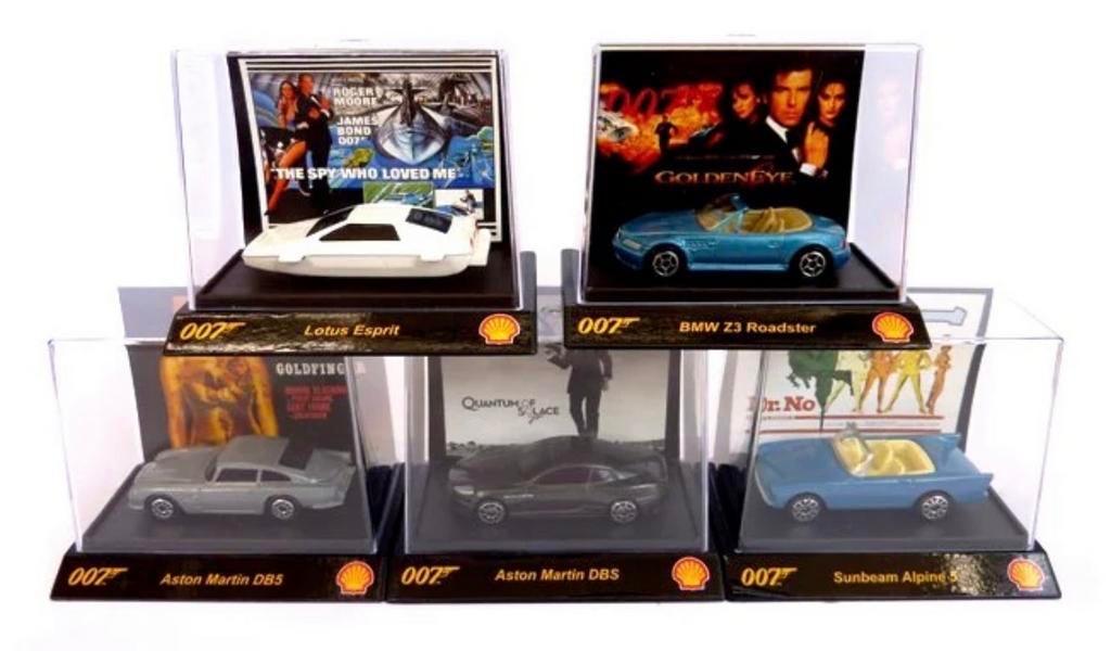 James Bond 007 Auto Set - 5 Classic Cars, Ophalen, Zo goed als nieuw, Auto, Overige merken