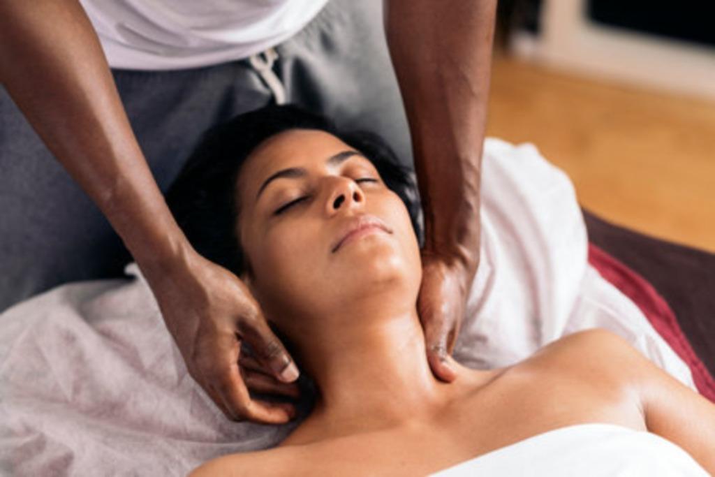 Yoga en Zen massage voor vrouwen Lady massage, Ontspanningsmassage