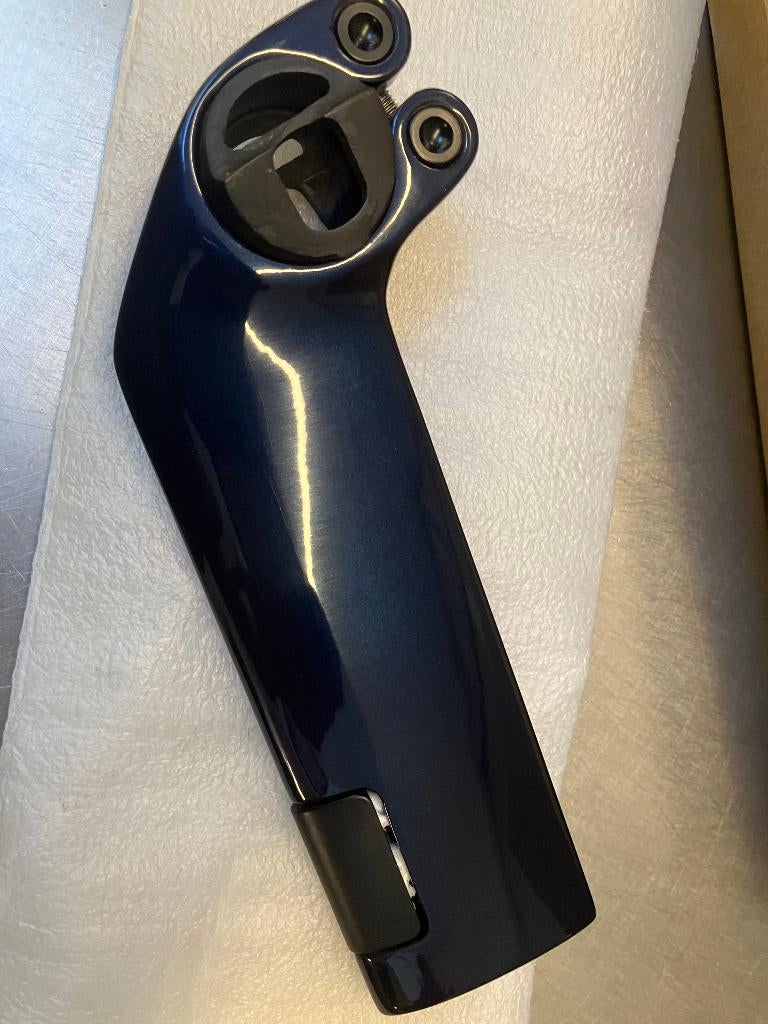 Seatpost Trek Madone SL Gen 8 Short 5mm Offst Deep Dark Blue, Ophalen of Verzenden, Nieuw, Zadel, TREK