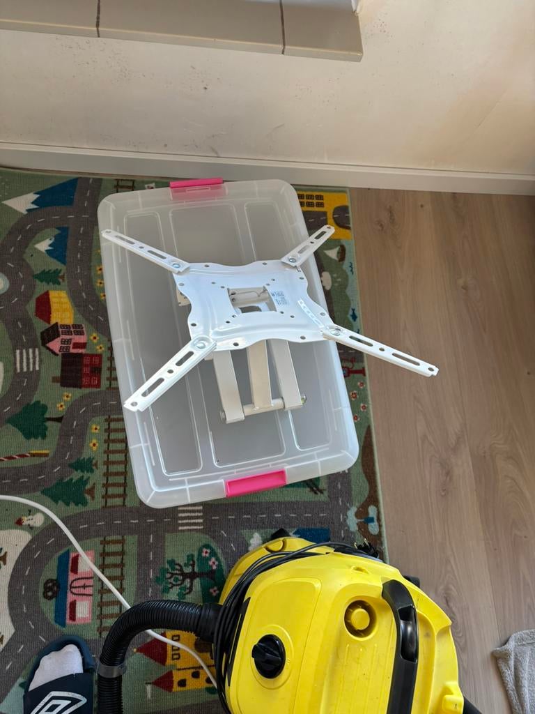 ISY tv beugel IWB 3450, Ophalen of Verzenden, Zo goed als nieuw