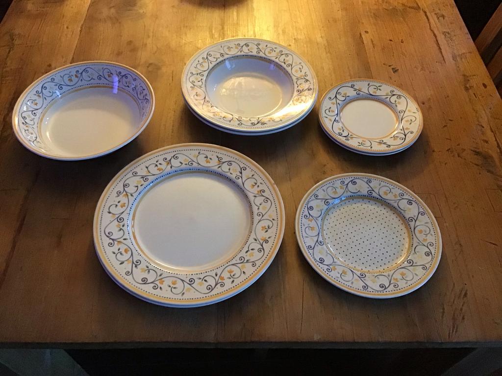 Royal Stafford Servies - Niet Compleet, Huis en Inrichting, Keuken | Servies, Gebruikt, Ophalen of Verzenden, Overige stijlen