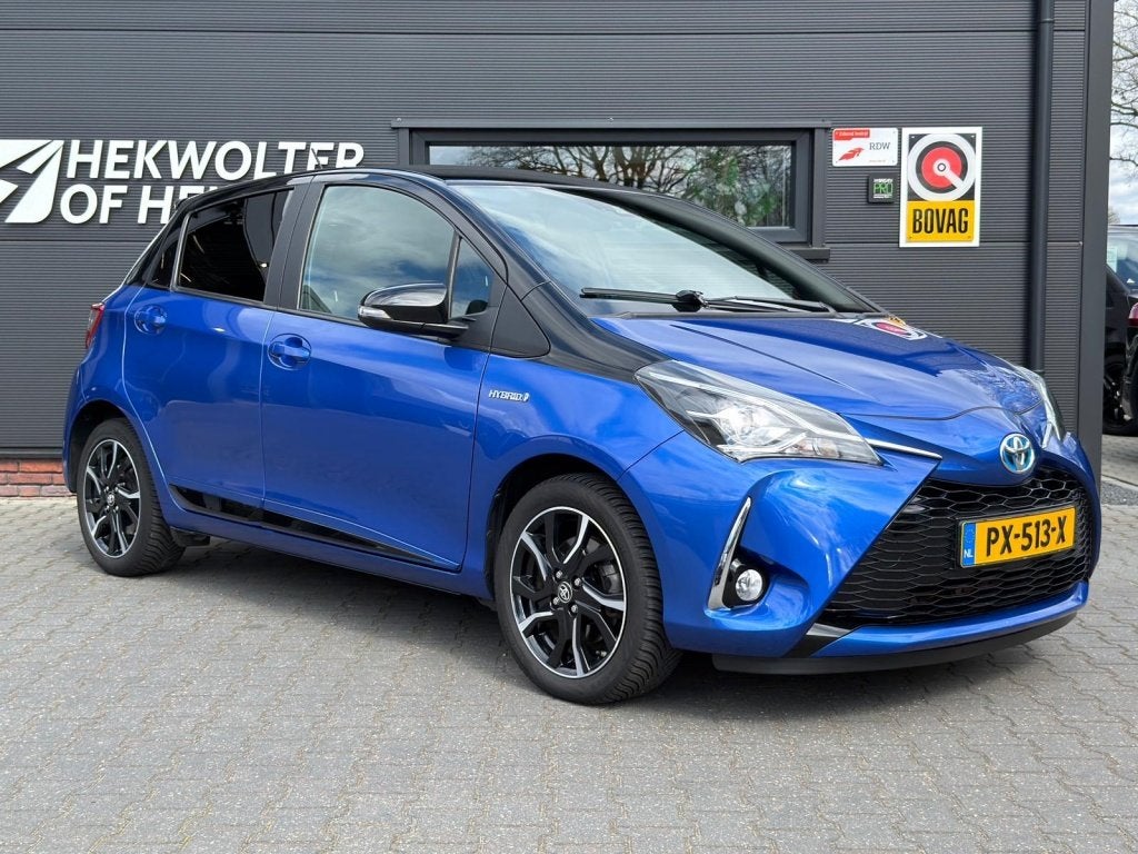 Toyota Yaris 1.5 Hybrid Bi-Tone | Camera | Cruise control |, Gebruikt, Euro 6, 4 cilinders, Blauw