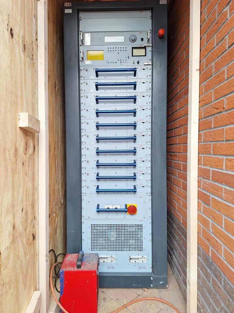 RVR zender 10 kw, Ophalen, Zender