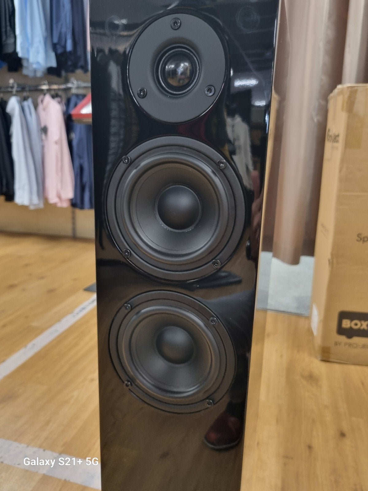 ✅Pro-Ject Speaker Box 10 in hoogglans piano zwart als nieuw, Audio, Tv en Foto, Vloerstaande luidspreker, -, -, Zo goed als nieuw