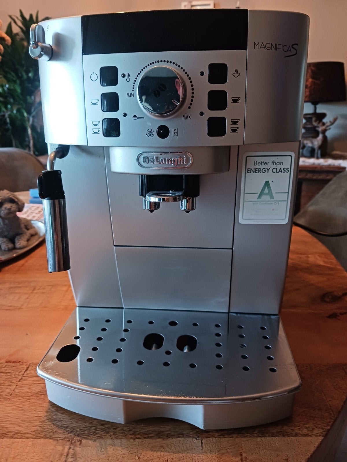 DeLonghi Magnifica S volautomatische espressomachine, Gebruikt, Espresso apparaat, 10 kopjes of meer, Afneembaar waterreservoir