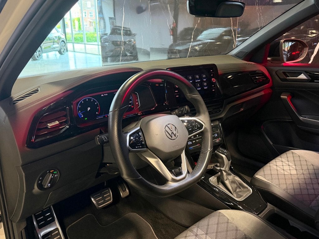 Volkswagen T-Roc 1.5 TSI R-Line Pano|Keyl|Cam|Trekhaak, Auto's, Volkswagen, 4 cilinders, 150 pk, Beige, Bedrijf