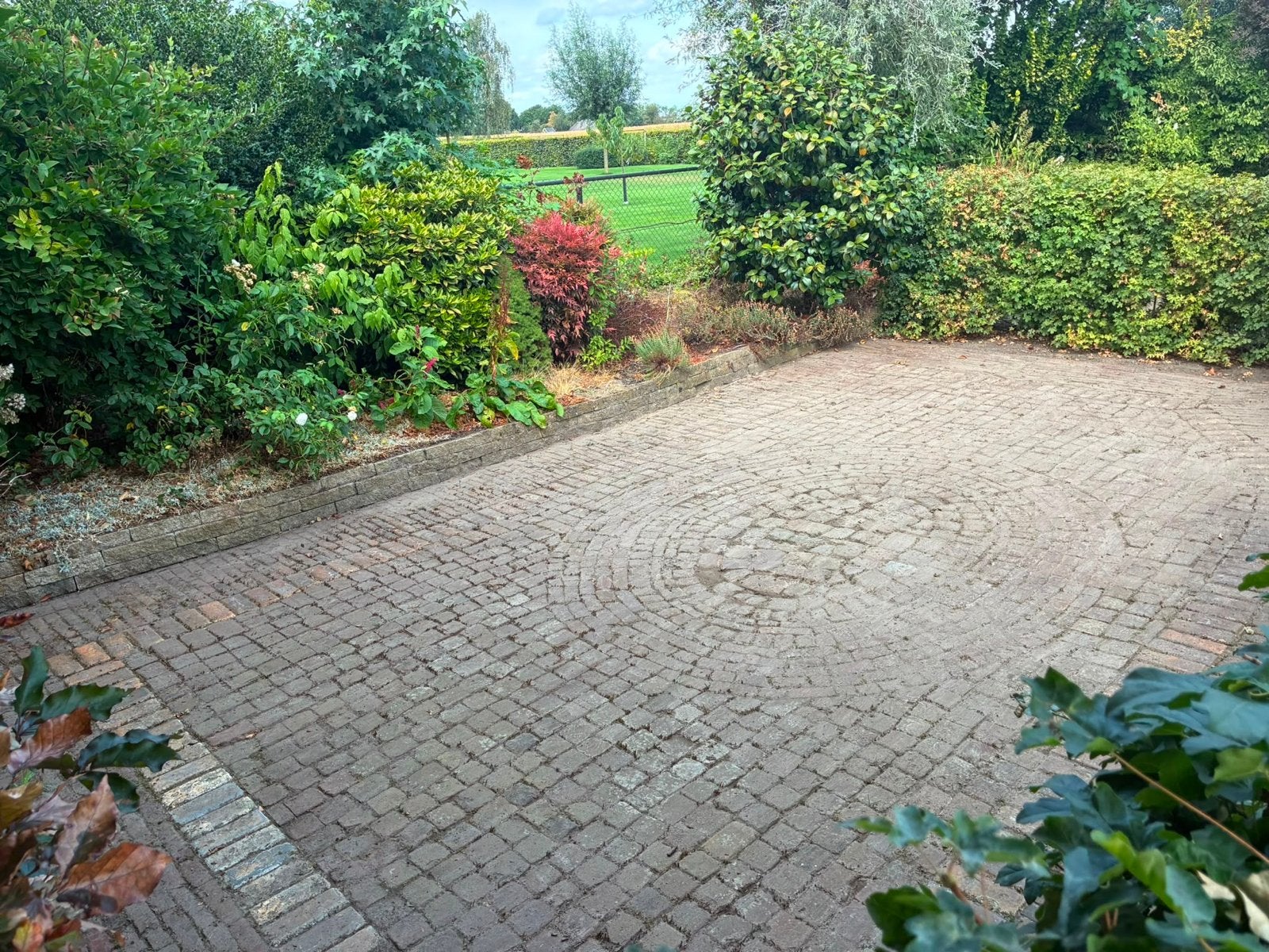 Gratis af te halen: Diverse soorten stenen tuinbestrating, Tuin en Terras, Ophalen, Gebruikt, Overige typen, 10 m² of meer
