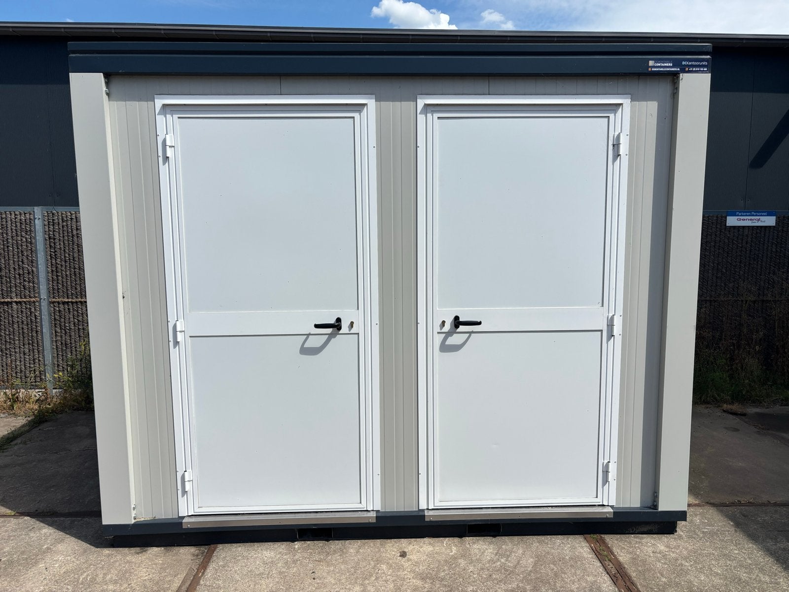 Compacte Toiletunit 3.00x2.40m met 2 Compartimenten, Ophalen, Gebruikt, General cars&parts, Toilet