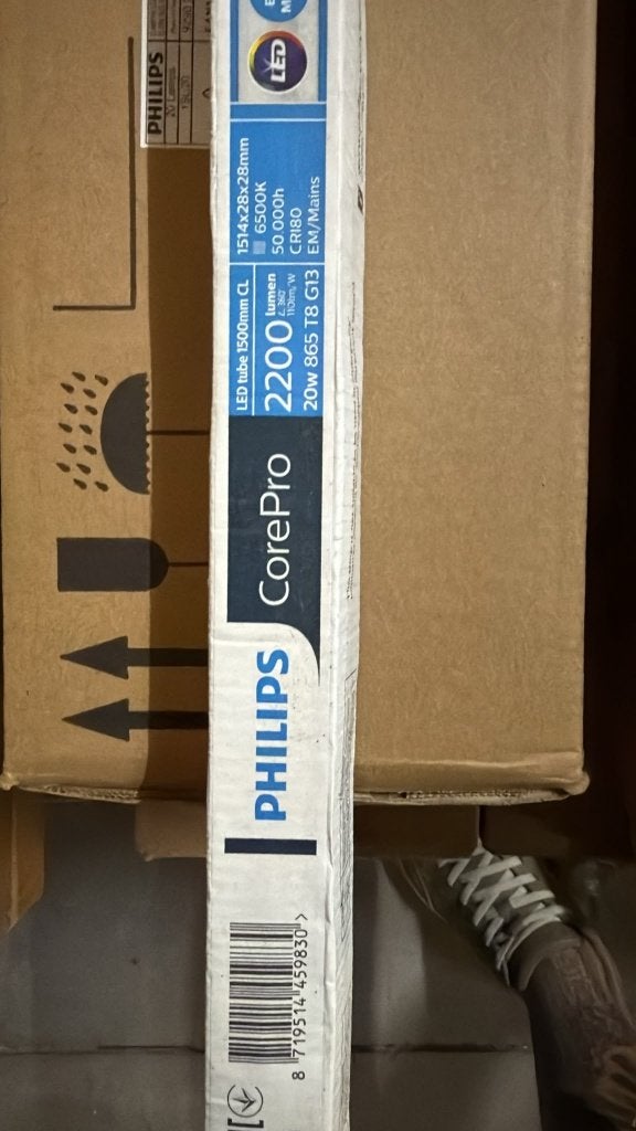 Philips LED TL 1500mm T8 G13 20W | €2,50 per stuk, Led-lamp, G13 (TL), 60 watt of meer, Zo goed als nieuw