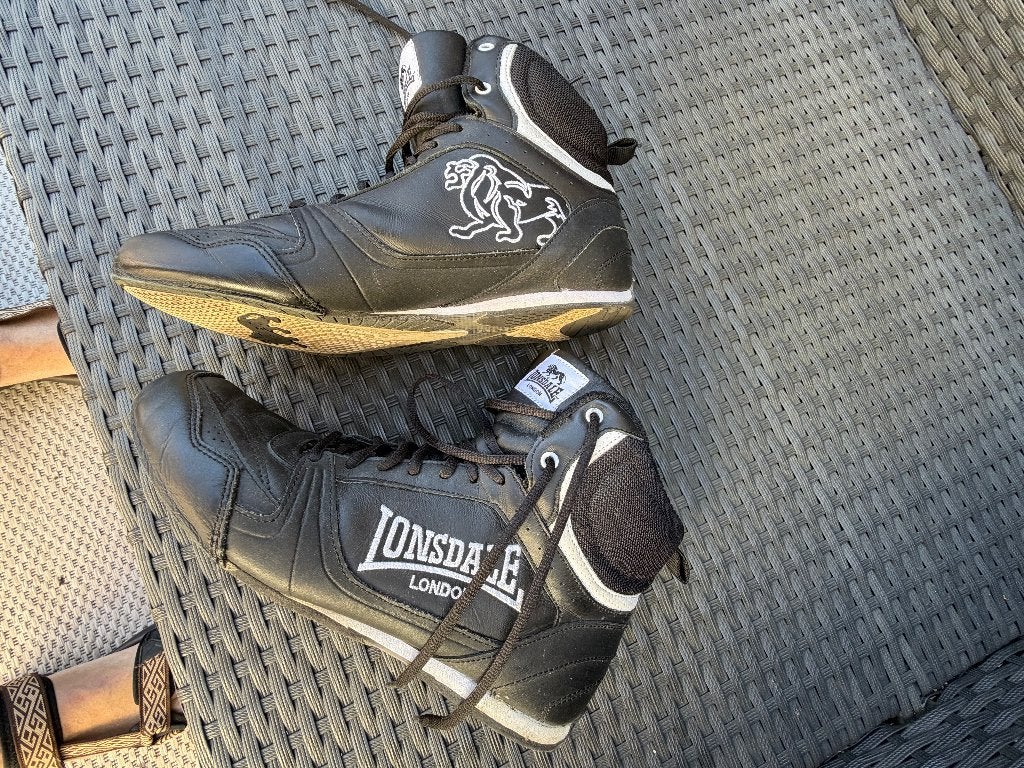Lonsdale bokschoenen maat 44 - Zo goed als nieuw, Lonsdale, Ophalen of Verzenden, Zo goed als nieuw, Sportschoenen