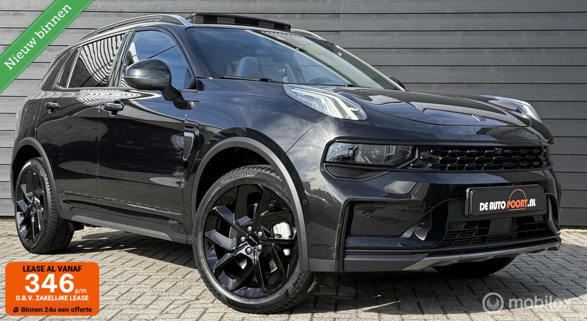 Lynk & Co 01 1.5 Full-Black/Zwarte hemel/Pano.dak/Camera/LED, Auto's, Met garantie (alle), Zwart, Bedrijf, 1854 kg