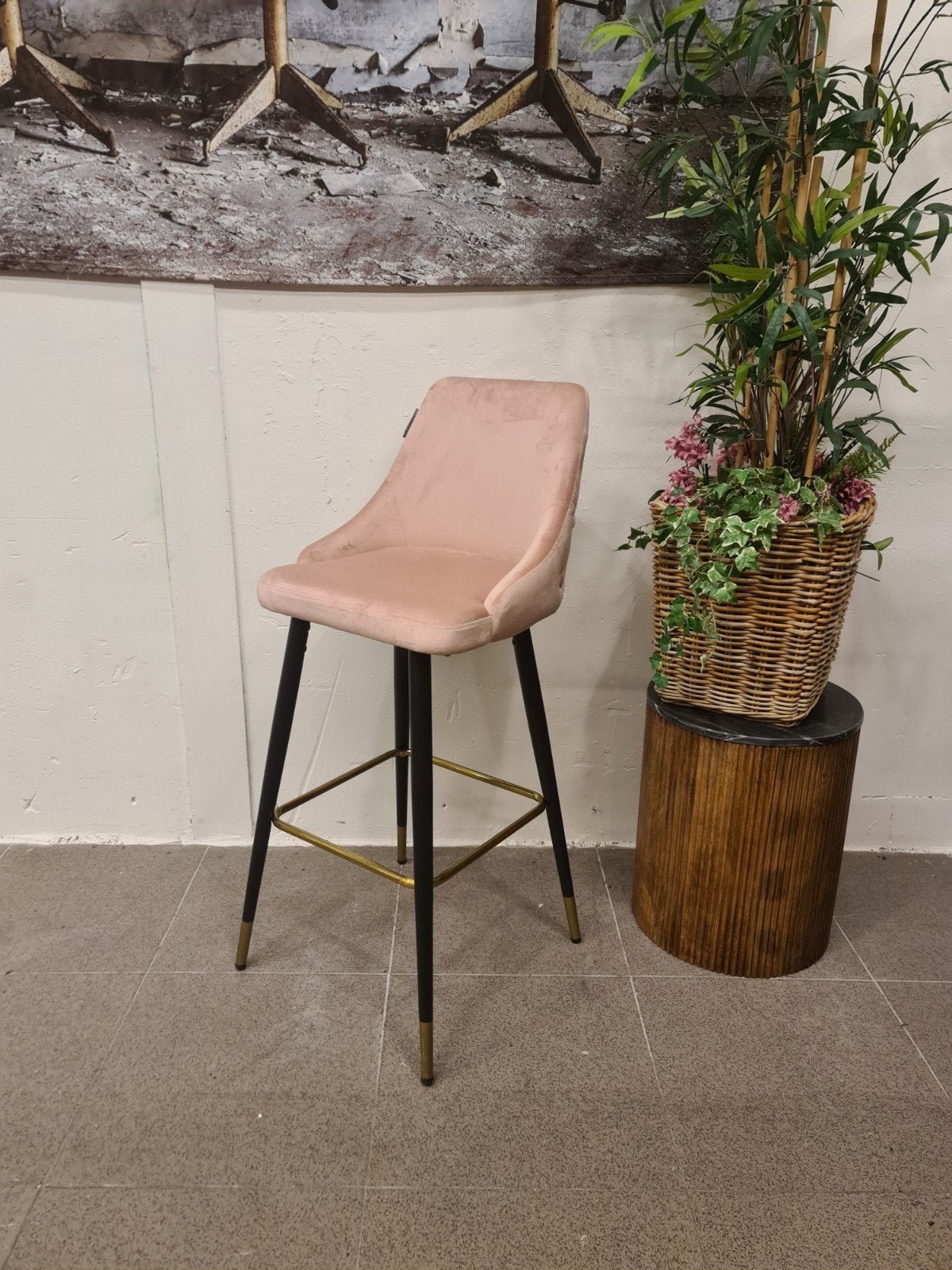 nieuwe Richmond barstoel Imani pink velvet €140 per stuk, Ophalen, Met voetsteun, ., 60 tot 90 cm