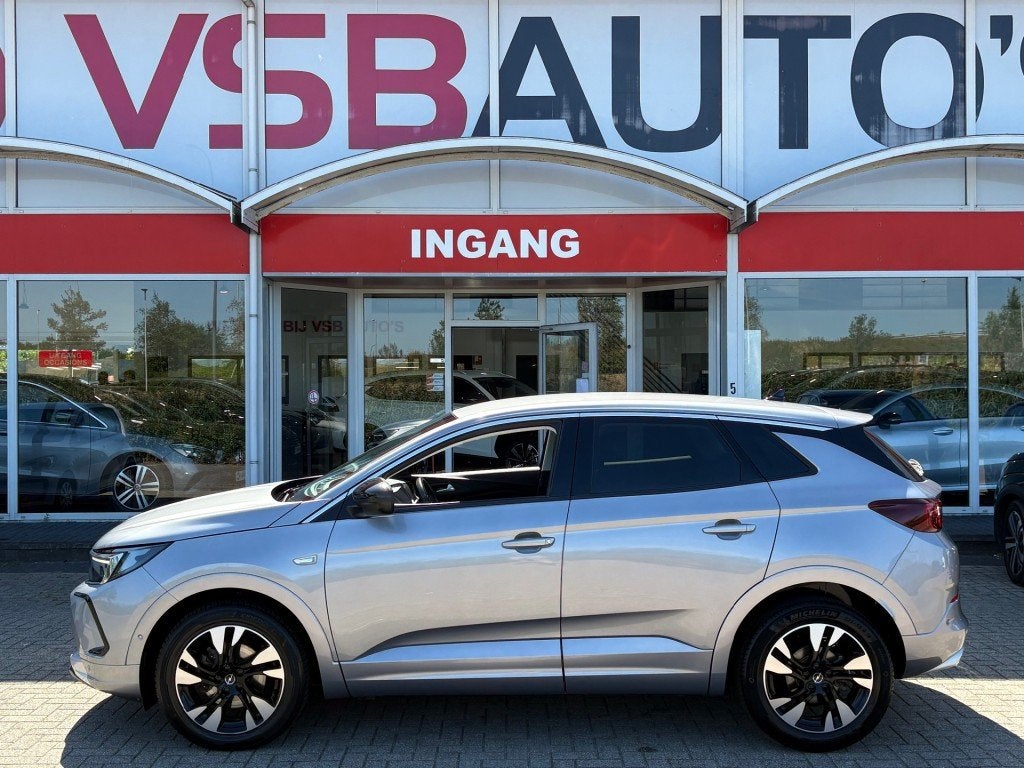 Opel GRANDLAND 1.2 TURBO AUT. NAVI CAMERA AIRCO CARPLAY, Auto's, Automaat, Gebruikt, 1199 cc, Met garantie (alle)