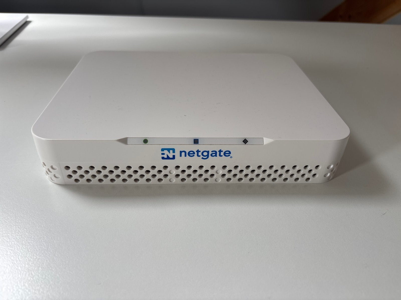 Netgate 4100s router met OPNsense - Top conditie, Ophalen of Verzenden, Zo goed als nieuw, Router
