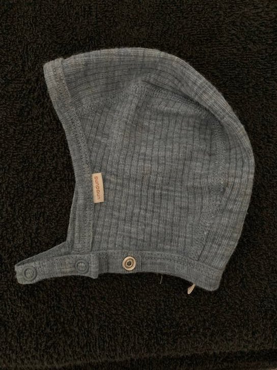 Unaduna mutsje van merinowol, maat 45 cm (4-9 maanden), Kinderen en Baby's, Ophalen of Verzenden, Zo goed als nieuw, Muts