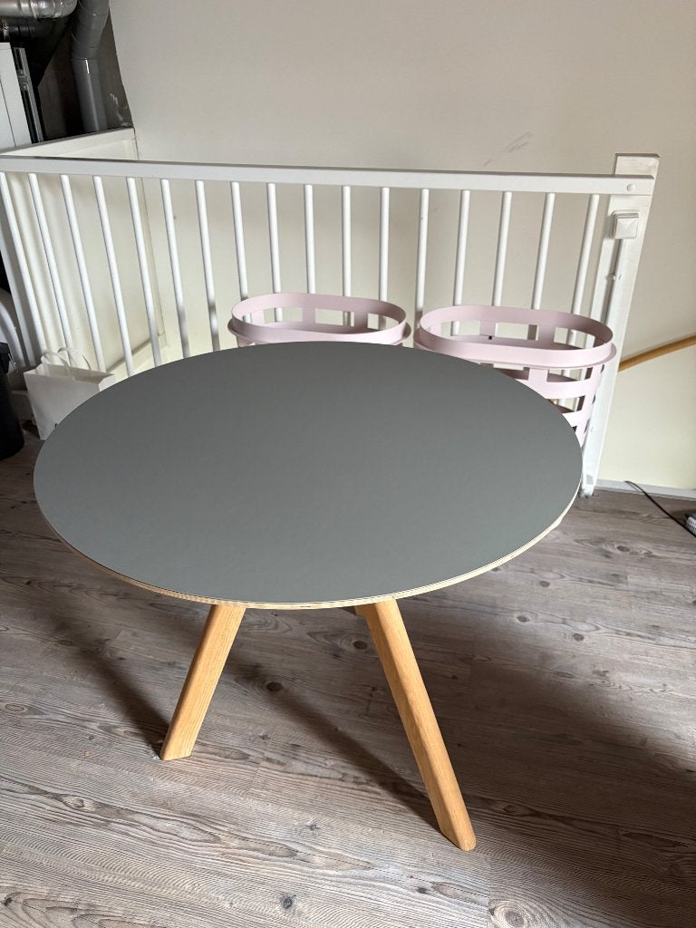 HAY Copenhague CPH 20 eettafel Ø90 Oak Grey, Ophalen, Gebruikt, 50 tot 100 cm, Rond