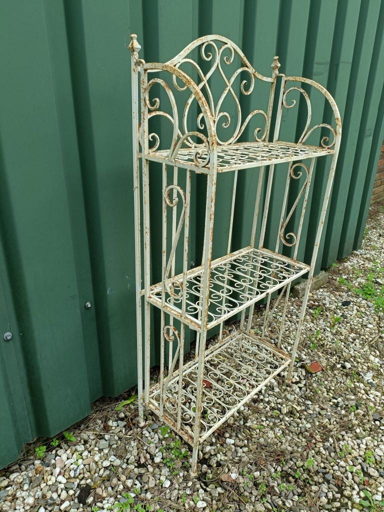 smeedijzeren tuin etagere wit, Huis en Inrichting, Woonaccessoires | Etagères, Ophalen