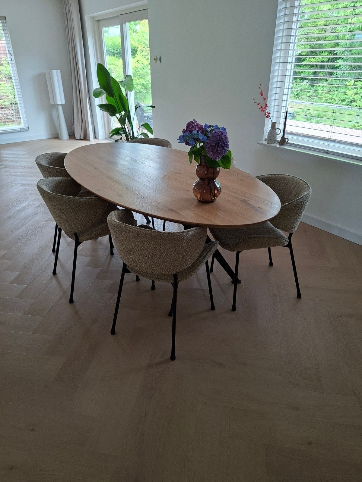 Bodilson eettafel ovaal 2.20 x 1.10, Huis en Inrichting, Ophalen, 100 tot 150 cm, 200 cm of meer, Zo goed als nieuw