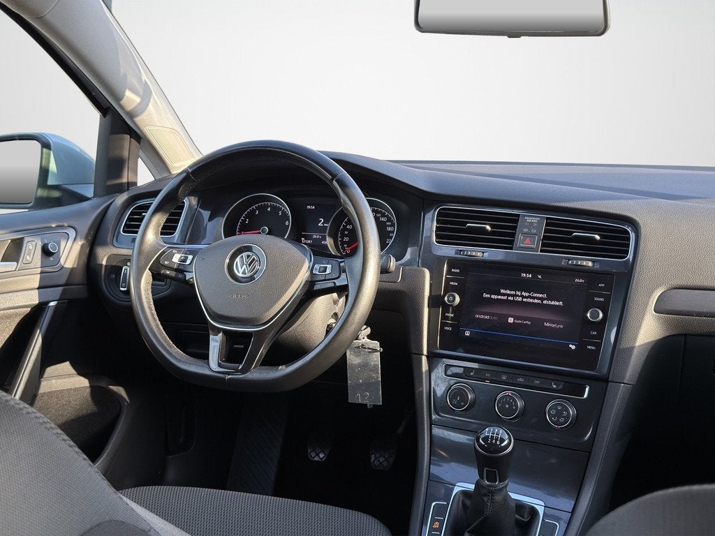 Volkswagen Golf Variant 1.0 TSI Clima|ParkeerCamera|Trekhaak, Voorwielaandrijving, 1195 kg, Gebruikt, Euro 6