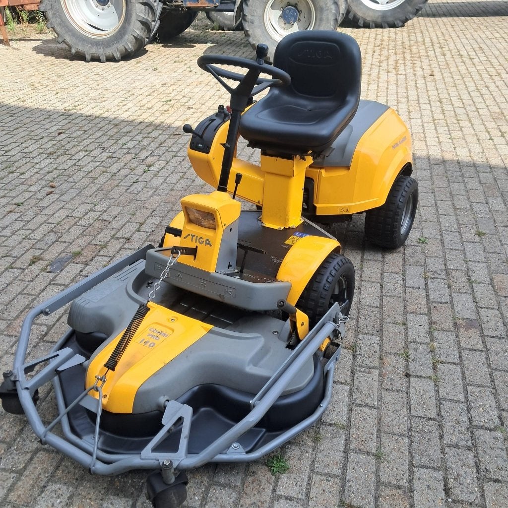 Stiga Park Excellent 16pk 2 Cilinder / 110 COMBI PRO maaidek, Stiga, Ophalen of Verzenden, Zo goed als nieuw, Mulchfunctie