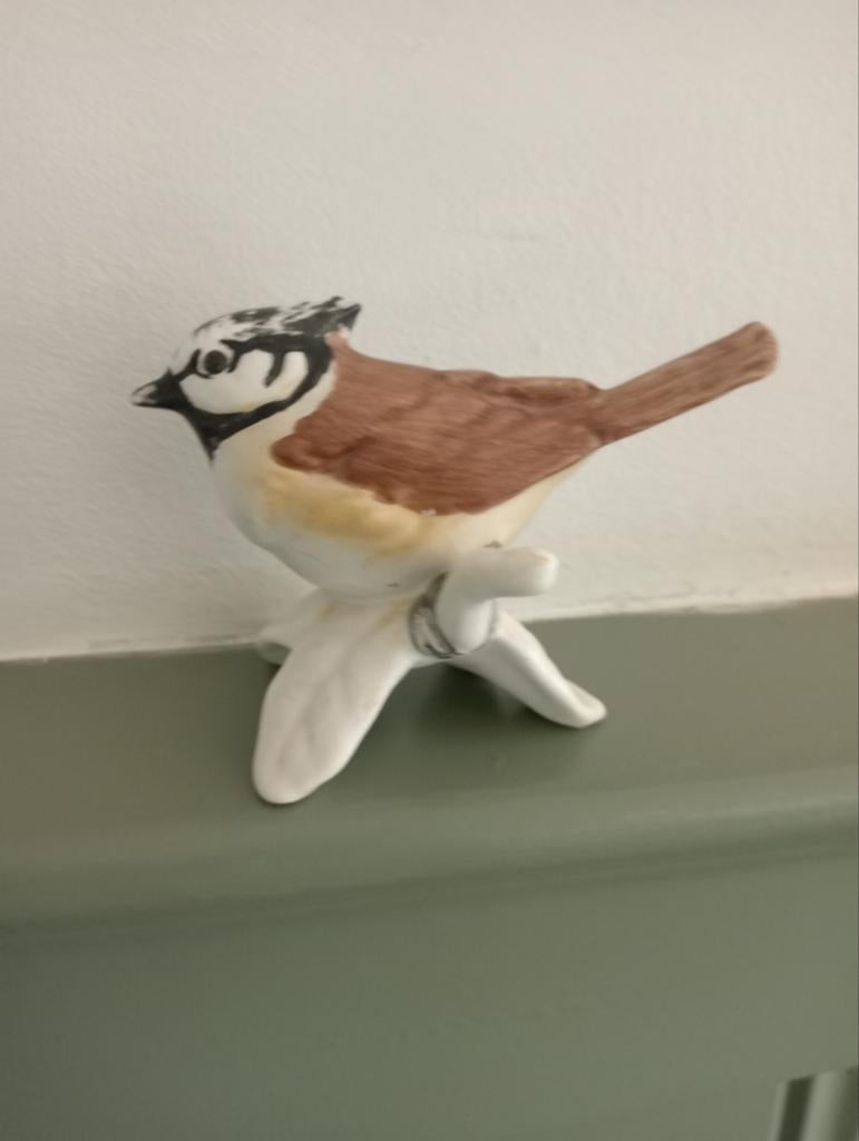 Klein vogeltje van Goebel..7 bij 9 cm, Ophalen of Verzenden