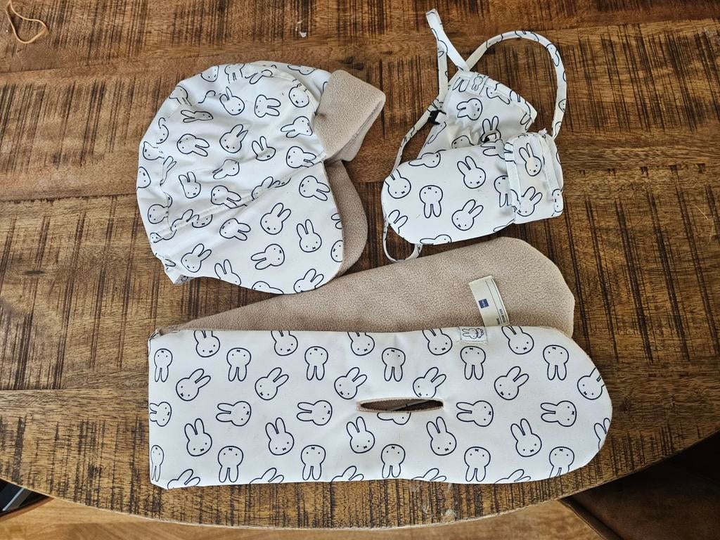 Nijntje Sjaal, Muts en Wanten Set, Kinderen en Baby's, Babykleding | Mutsen, Sjaals en Wanten, Ophalen, Maat 62, Nieuw, Jongetje of Meisje