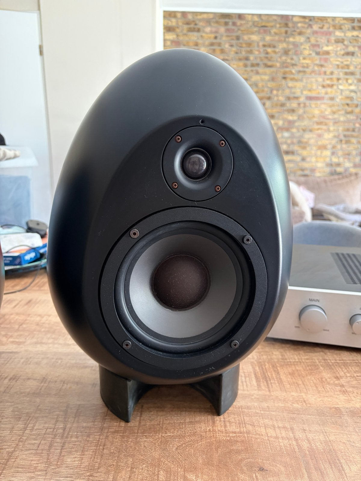 Munro Sonic Egg 150 Studio Monitor Systeem, Studiomonitor, Inclusief kabels, Zo goed als nieuw, Ophalen
