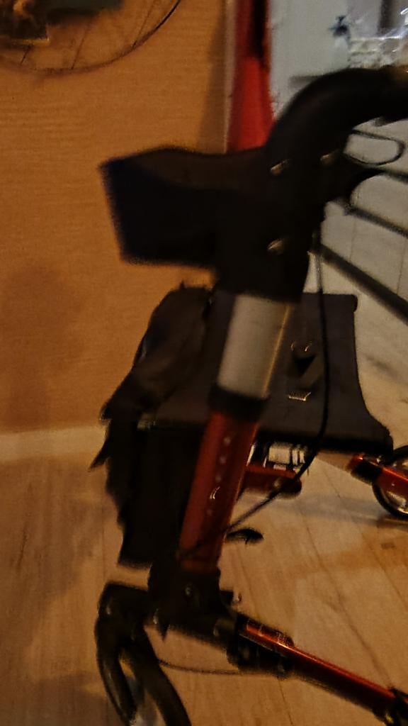 Rollator rood opvouwbaar, lichtgewicht, Diversen, Rollators, Ophalen, Opvouwbaar