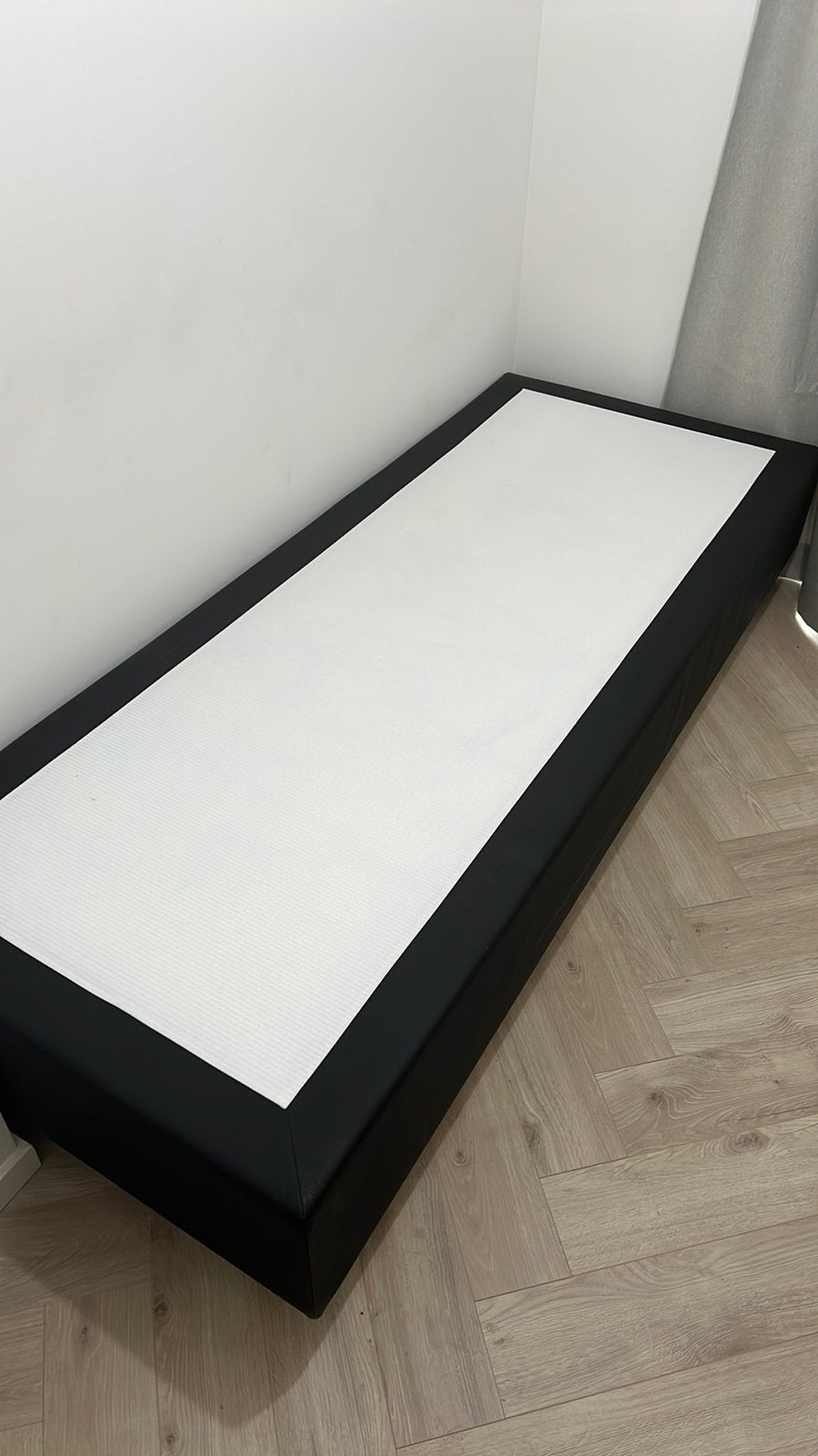 Eenpersoonsbed 90x200 cm met Matras – Elk Aannemelijk Bod!, Huis en Inrichting, Ophalen, Overige materialen, 90 cm, Eenpersoons