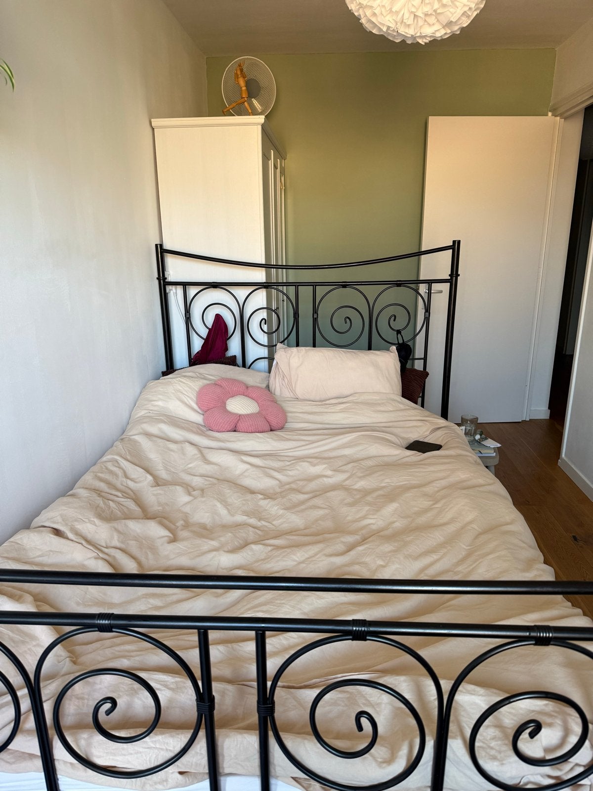 IKEA bedframe 140x200cm + 2 lattenbodems, Huis en Inrichting, Slaapkamer | Bedden, Ophalen, Gebruikt, Zwart, Tweepersoons