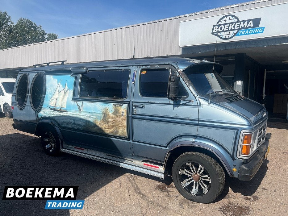 Dodge Ram Van B200 5.2 V8 LPG Camper Koelkast Spoelbak, Buscamper of Camperbus, Weibuorren 1a
9247AX  URETERP, NL, Info@boekematrading.nl
