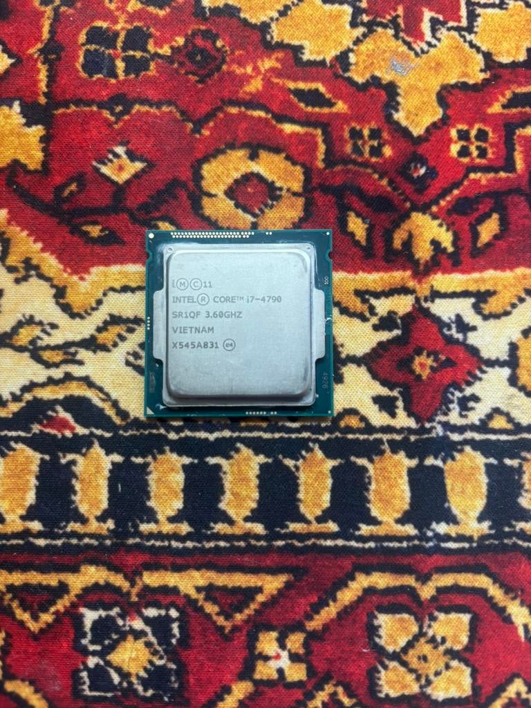 Procesor intel core i7-4790, Computers en Software, Processors, Ophalen of Verzenden, Zo goed als nieuw, 3 tot 4 Ghz