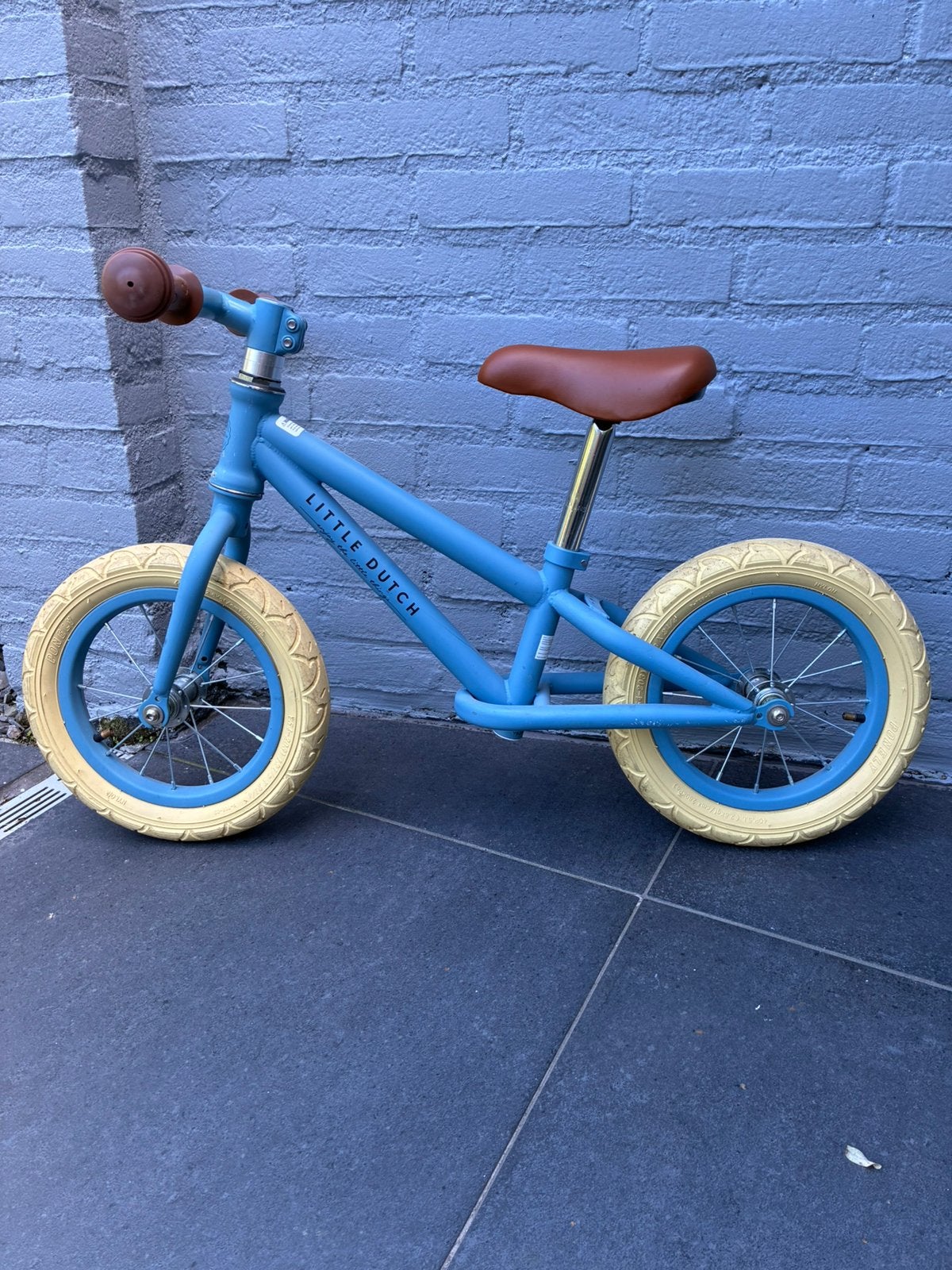Little Dutch loopfietsje, Ophalen, Zo goed als nieuw, Minder dan 16 inch