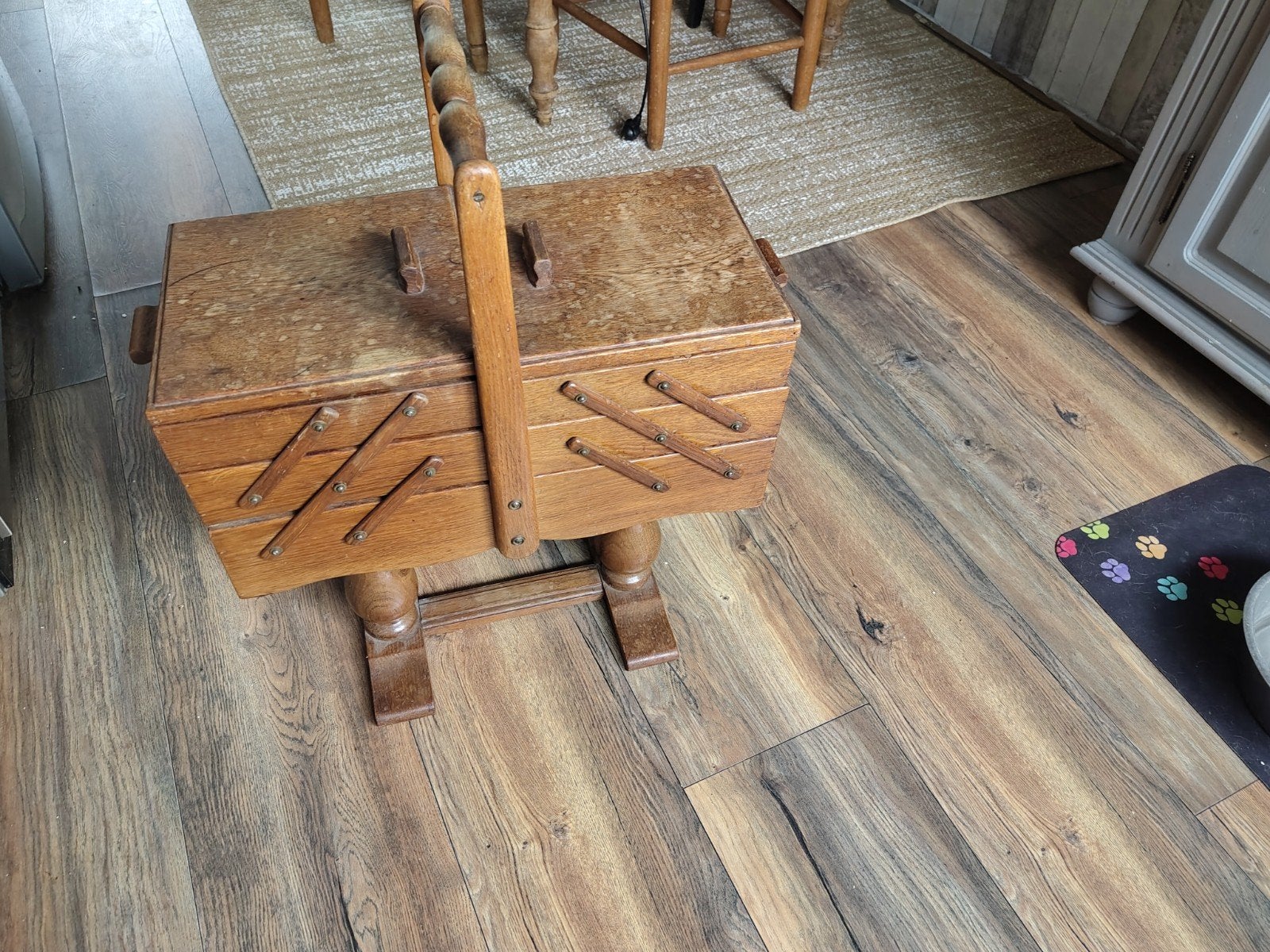 Vintage houten naaikist op standaard, Ophalen, Gebruikt, Overige typen