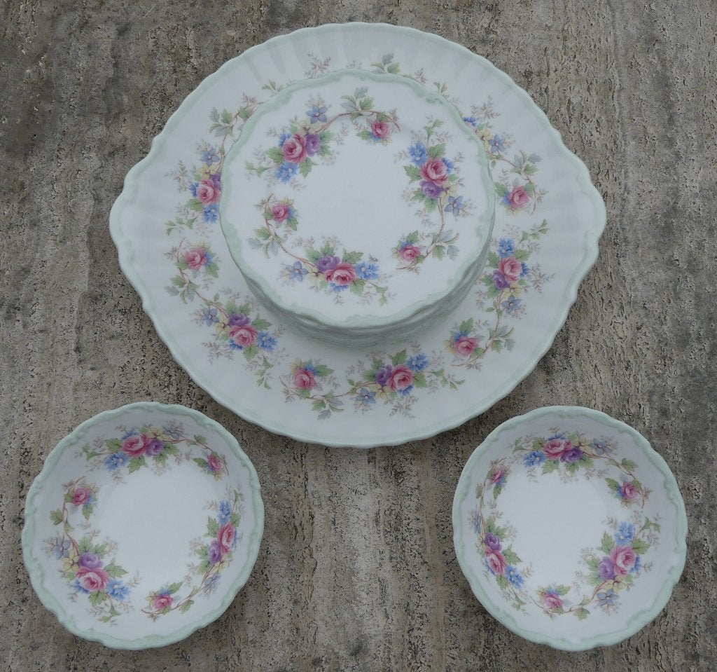 Royal Albert Colleen Gebakstel + 2 Bonbon schaaltjes, Antiek en Kunst, Ophalen of Verzenden