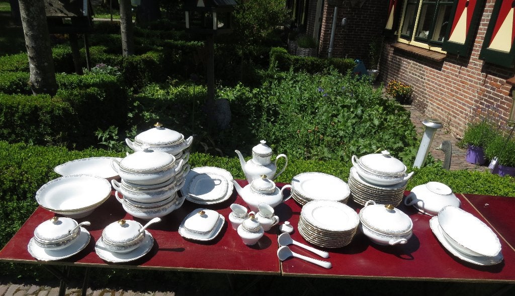 HUTSCHENREUTHER ""MADELAINE VEEL DELEN, LOS TE KOOP, Huis en Inrichting, Keuken | Servies, Nieuw, Ophalen of Verzenden, Overige stijlen