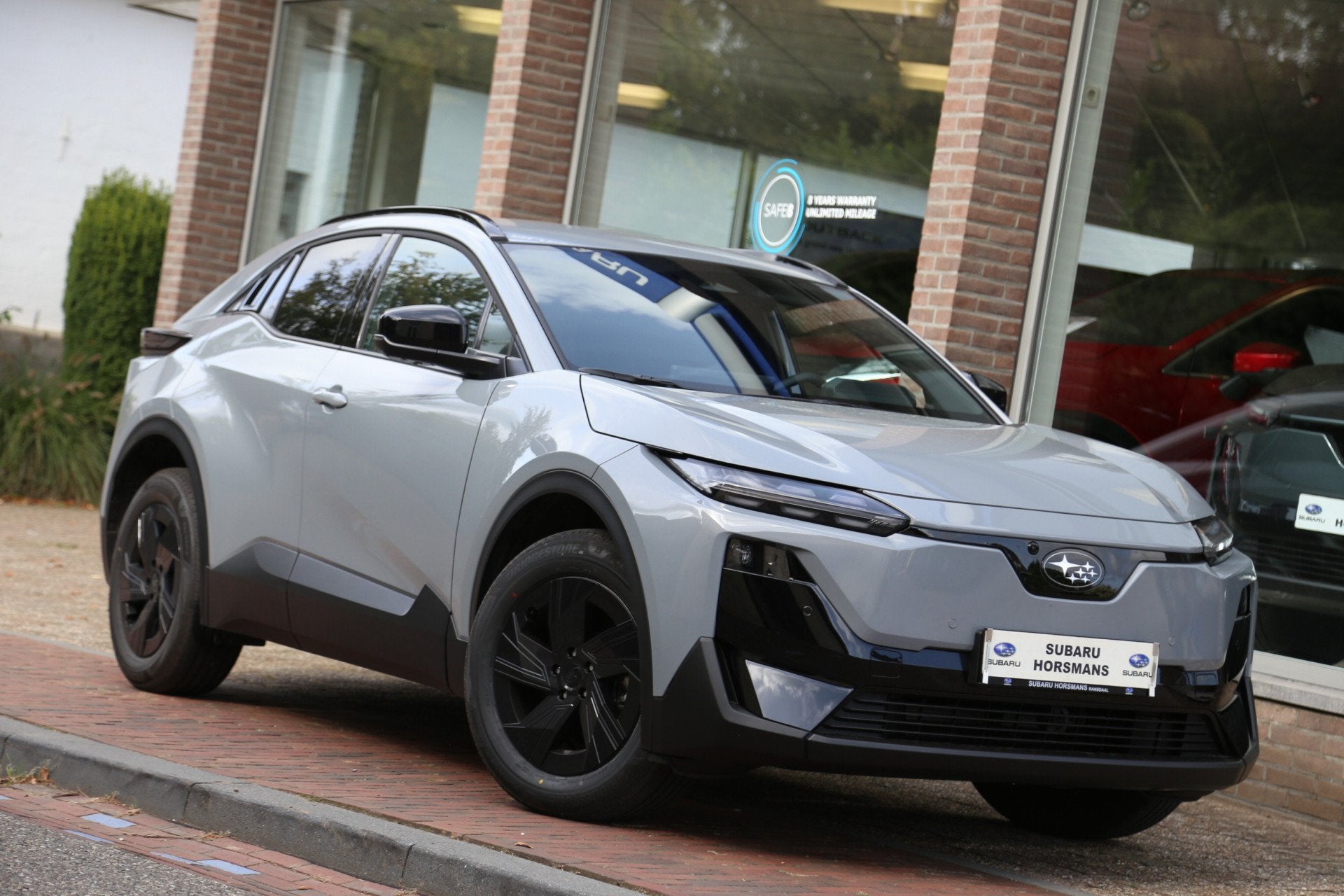 Subaru Uncharted 2E-xcite+ 77 kWh Leer Navi LED ACC 360view, Auto's, 24 maanden, Leder, 592 km, 1890 kg