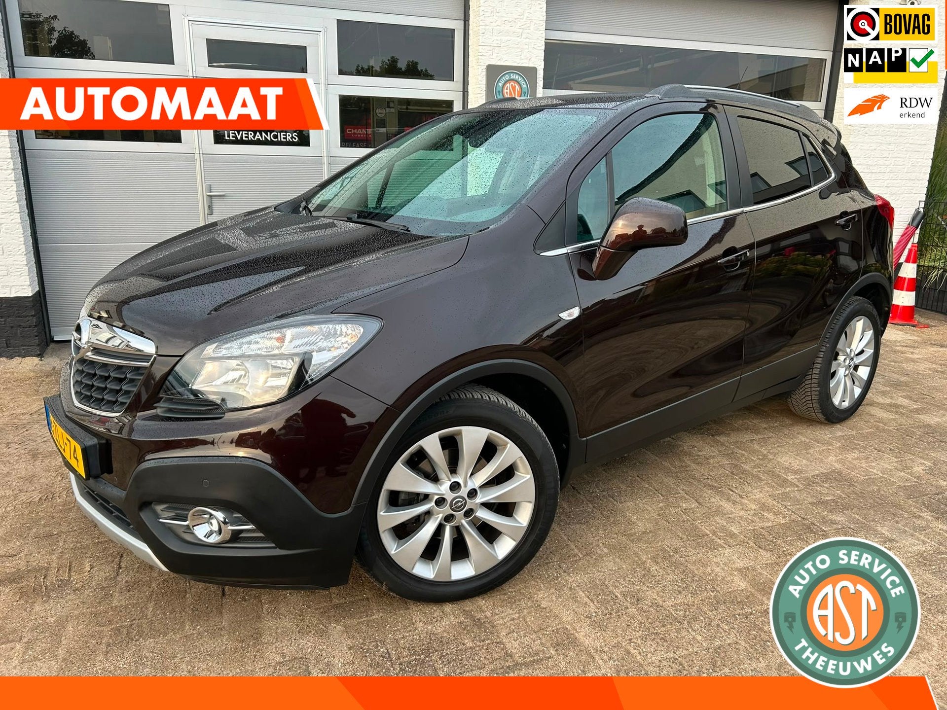 Opel Mokka 1.4 T Cosmo OPEND DAK|LEER|NAVI|CAMERA|STOELVERW., Auto's, Euro 5, 15 km/l, Gebruikt, Bruin