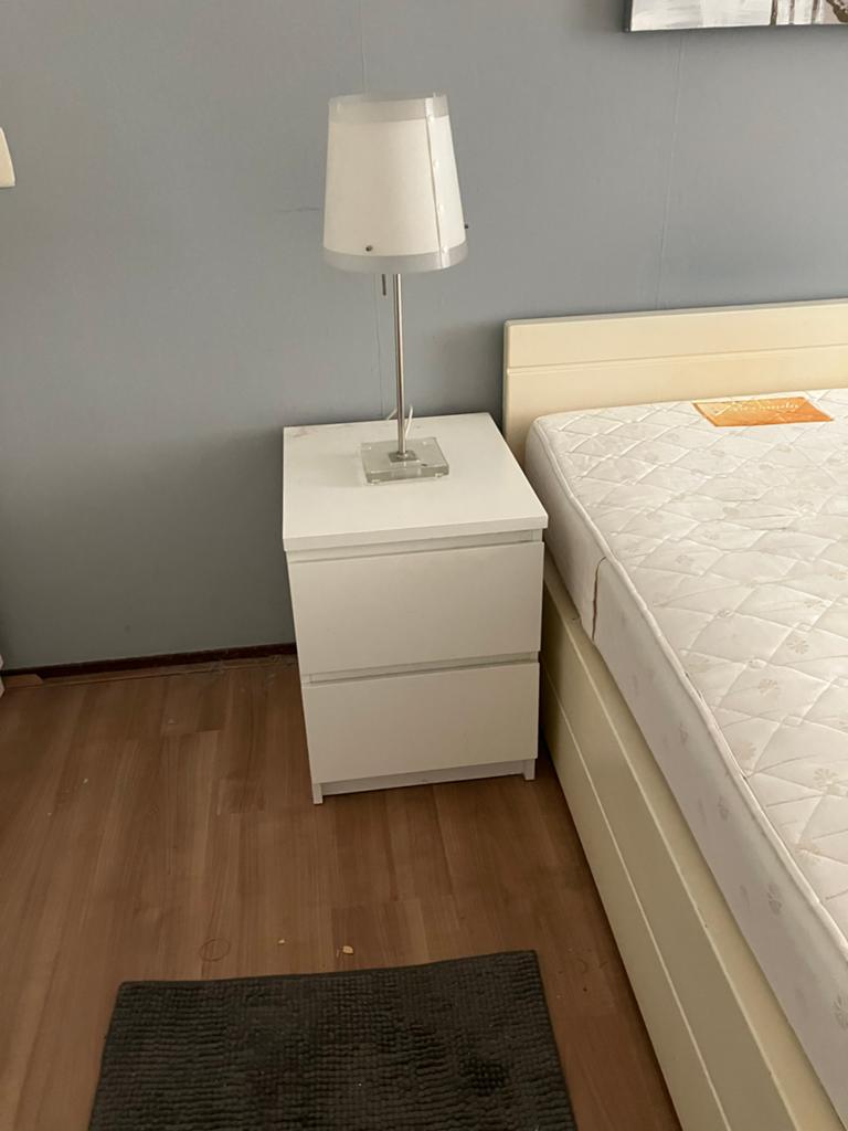 Twee identieke nachtkastjes in zeer goede staat, Huis en Inrichting, Slaapkamer | Nachtkastjes, Minder dan 45 cm, Zo goed als nieuw