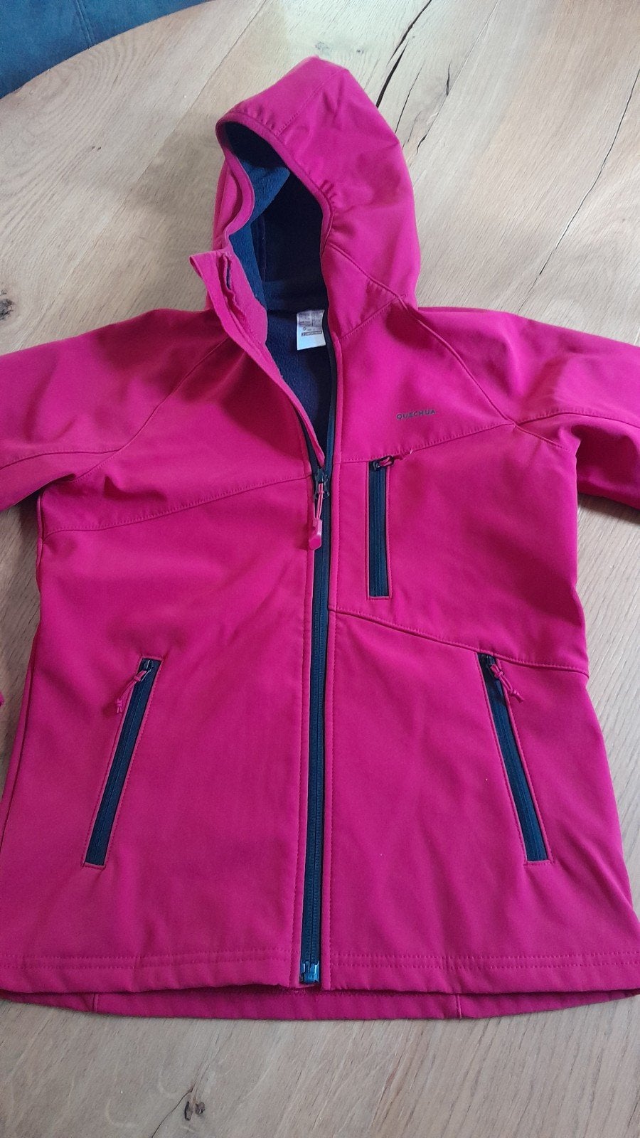 Quechua Softshell  kinder outdoorjas, Maat 131-140, Quechua, Meisje, Ophalen of Verzenden, Zo goed als nieuw