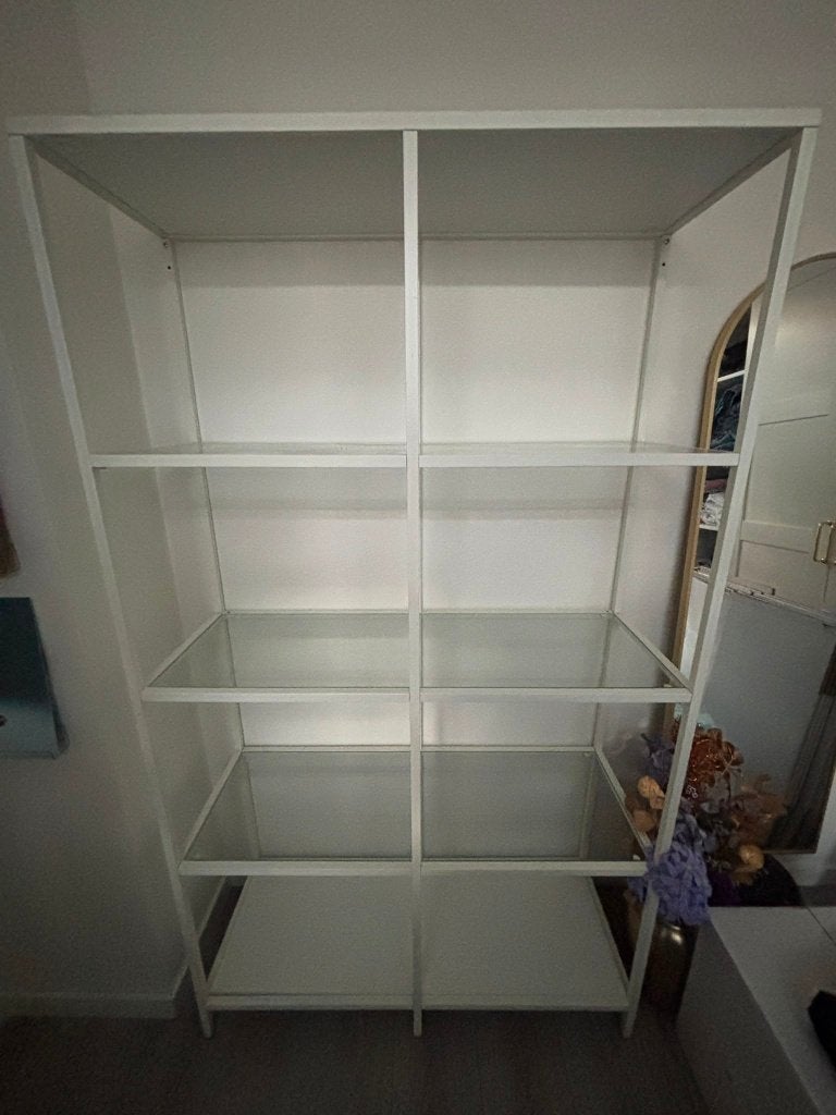 IKEA VITTSJÖ Open Kast Wit met Glazen Legplanken, Ophalen, Zo goed als nieuw