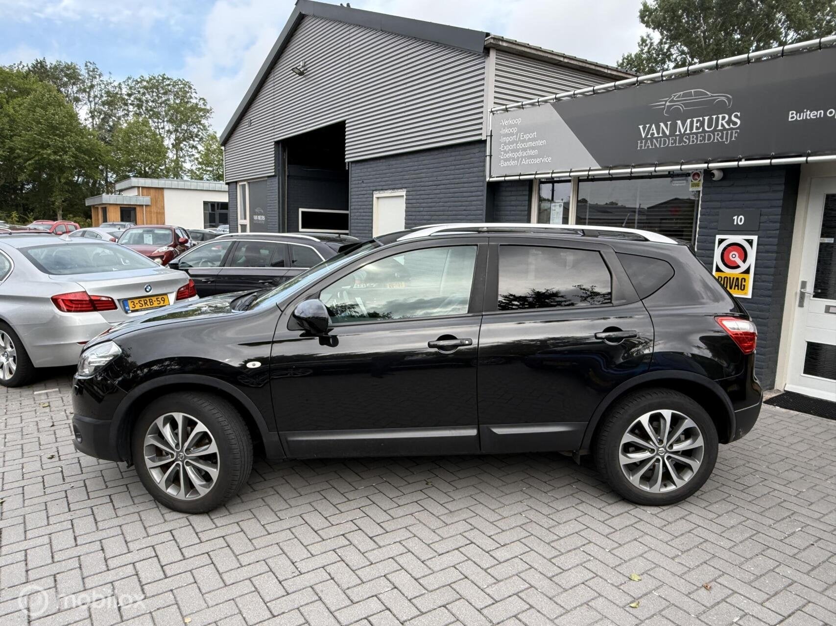 Nissan Qashqai 2.0 Tekna, Xenon, camera 360, leder, navigati, Euro 5, Gebruikt, Zwart, 4 cilinders