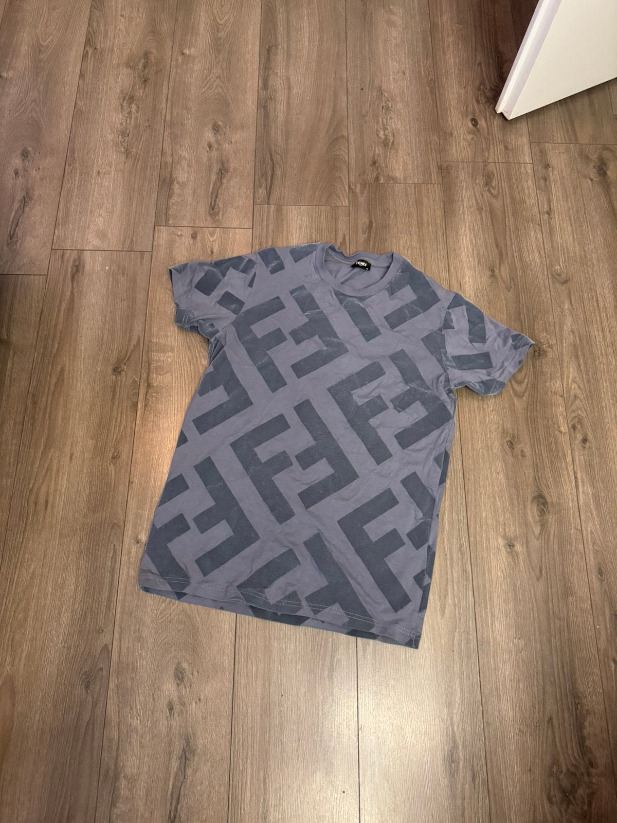 Fendi t-shirt, Ophalen of Verzenden, Zo goed als nieuw, Zwart