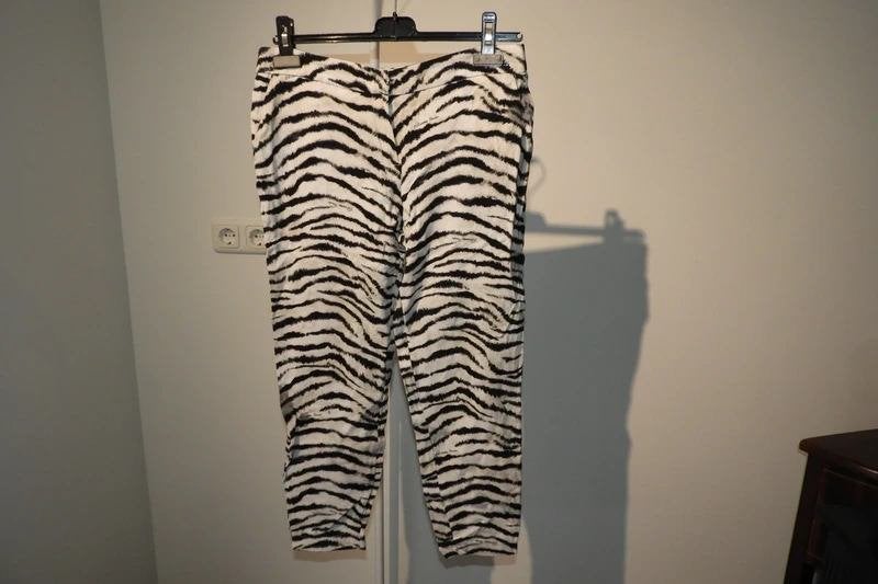 Elisabetta Franchi tijger zebra print merk in de stof IT 42/, Wit, Zo goed als nieuw, Maat 36 (S), Lang
