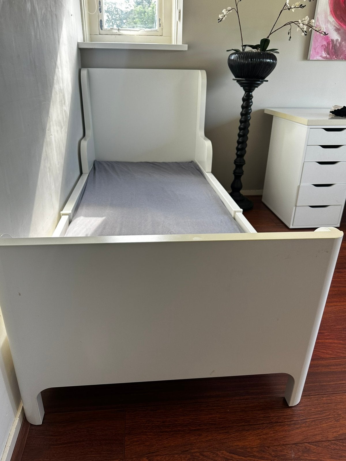 Ikea kinderbed Busugne ,uitschuifbaar met matras, Ophalen, Gebruikt
