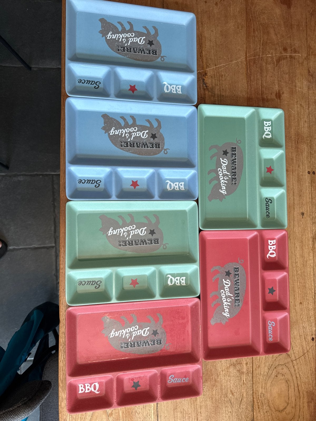 BBQ borden 'Dad's Cooking' - set van 5, Kunststof, Gebruikt, Overige merken, Ophalen of Verzenden