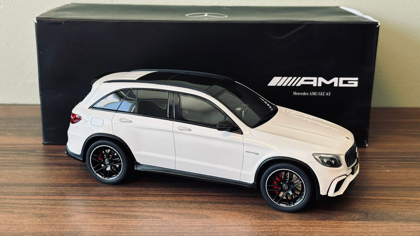 Mercedes glc amg, Hobby en Vrije tijd, Ophalen of Verzenden, Zo goed als nieuw, Overige merken