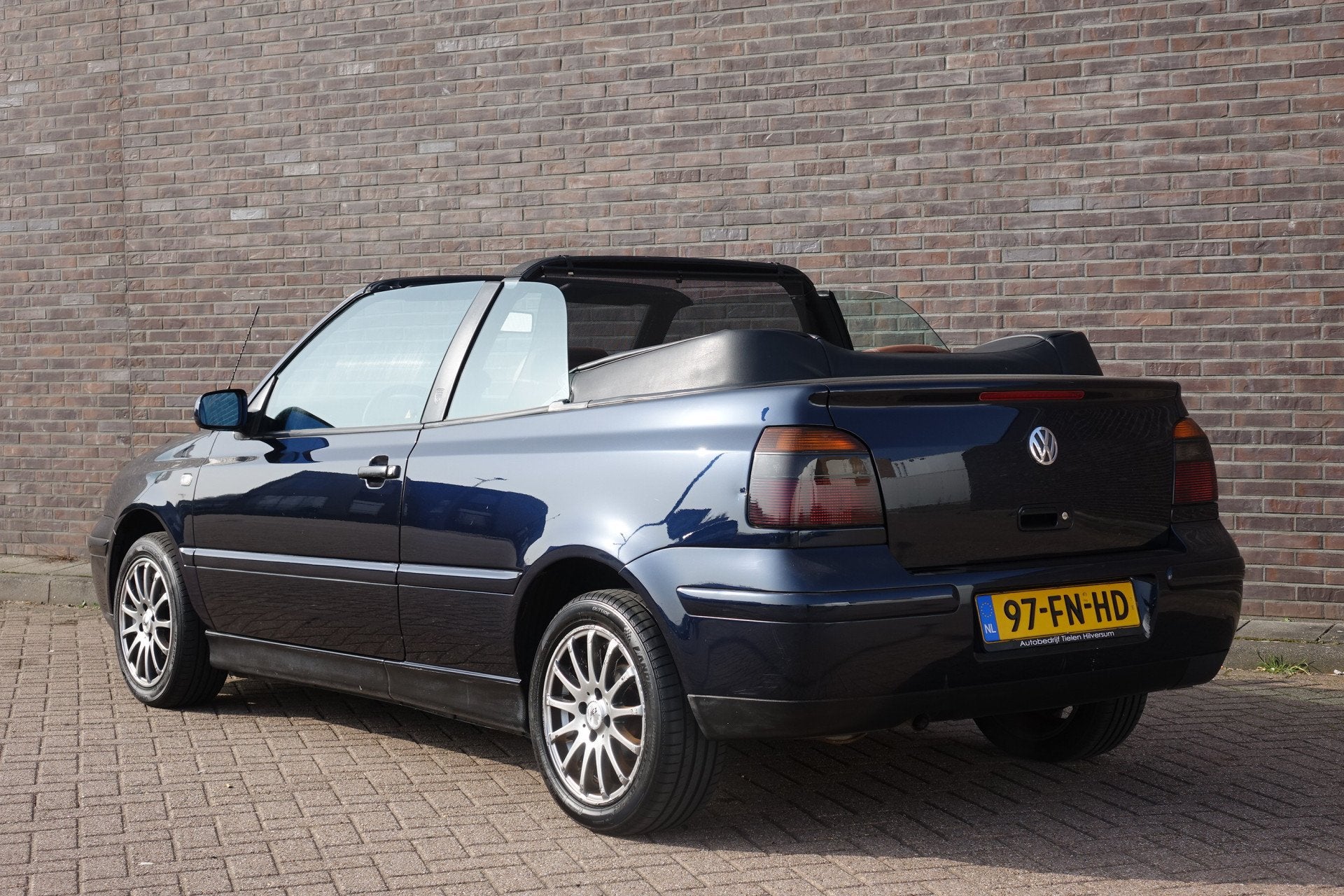 Volkswagen Golf Cabriolet 1.8 Highline, blauwe stoffen elekt, foto 5