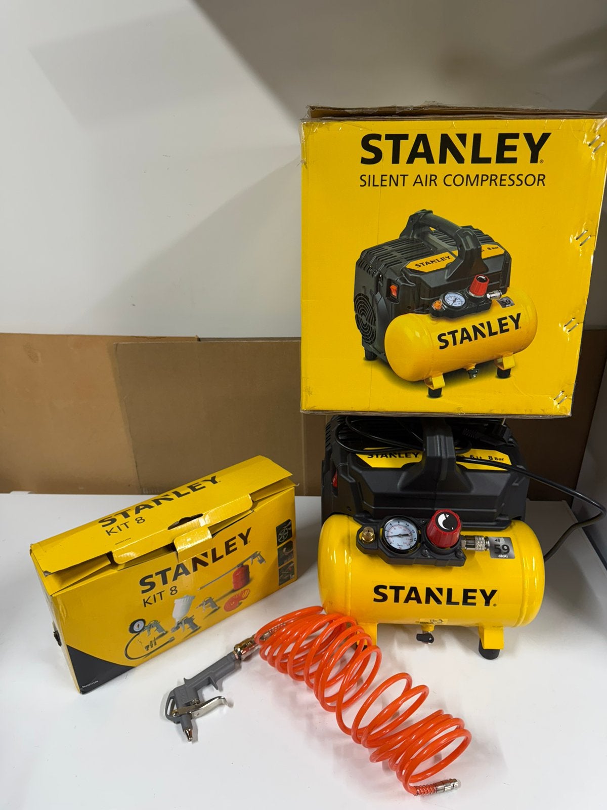 Stanley compressor, Minder dan 25 liter, Ophalen, Zo goed als nieuw, Minder dan 200 liter/min